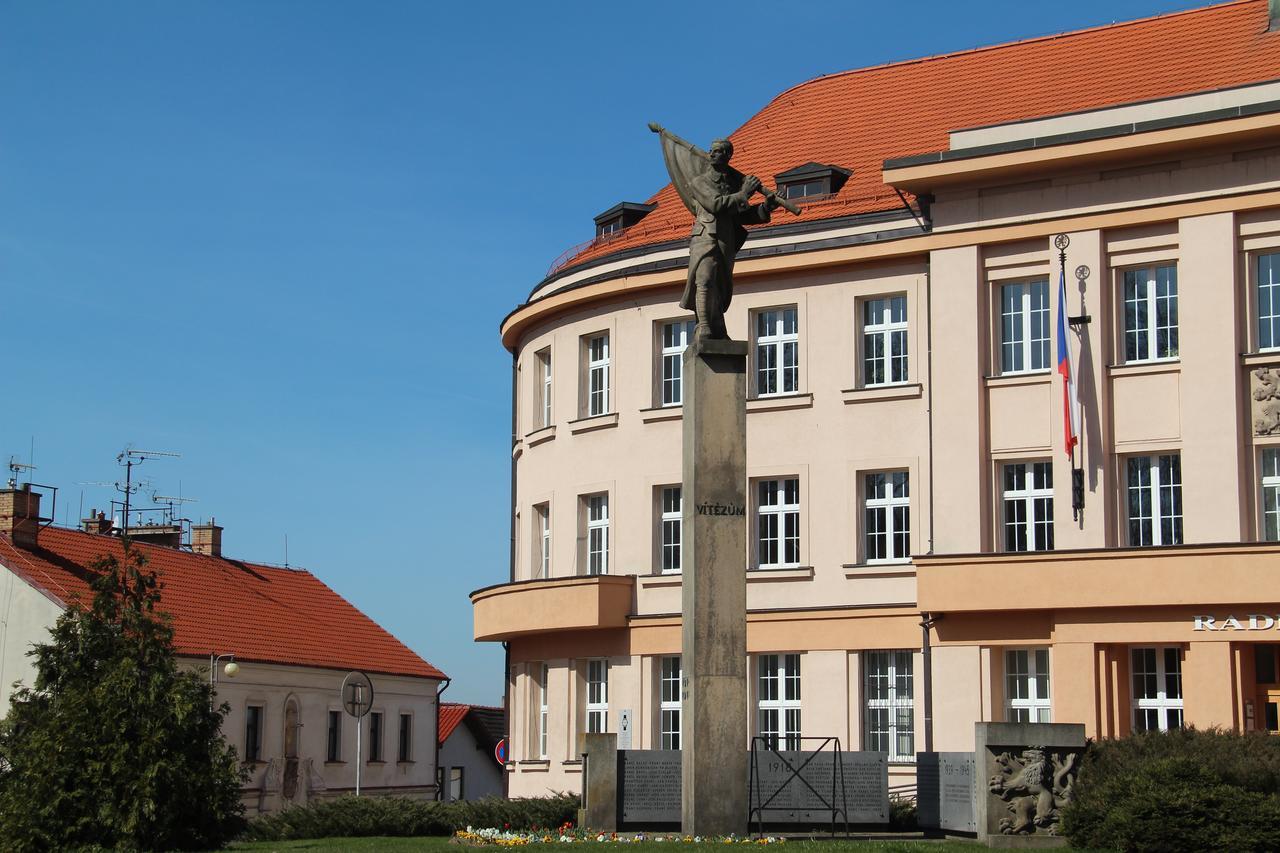 Hotel Rambousek Nové Město nad Metují Buitenkant foto
