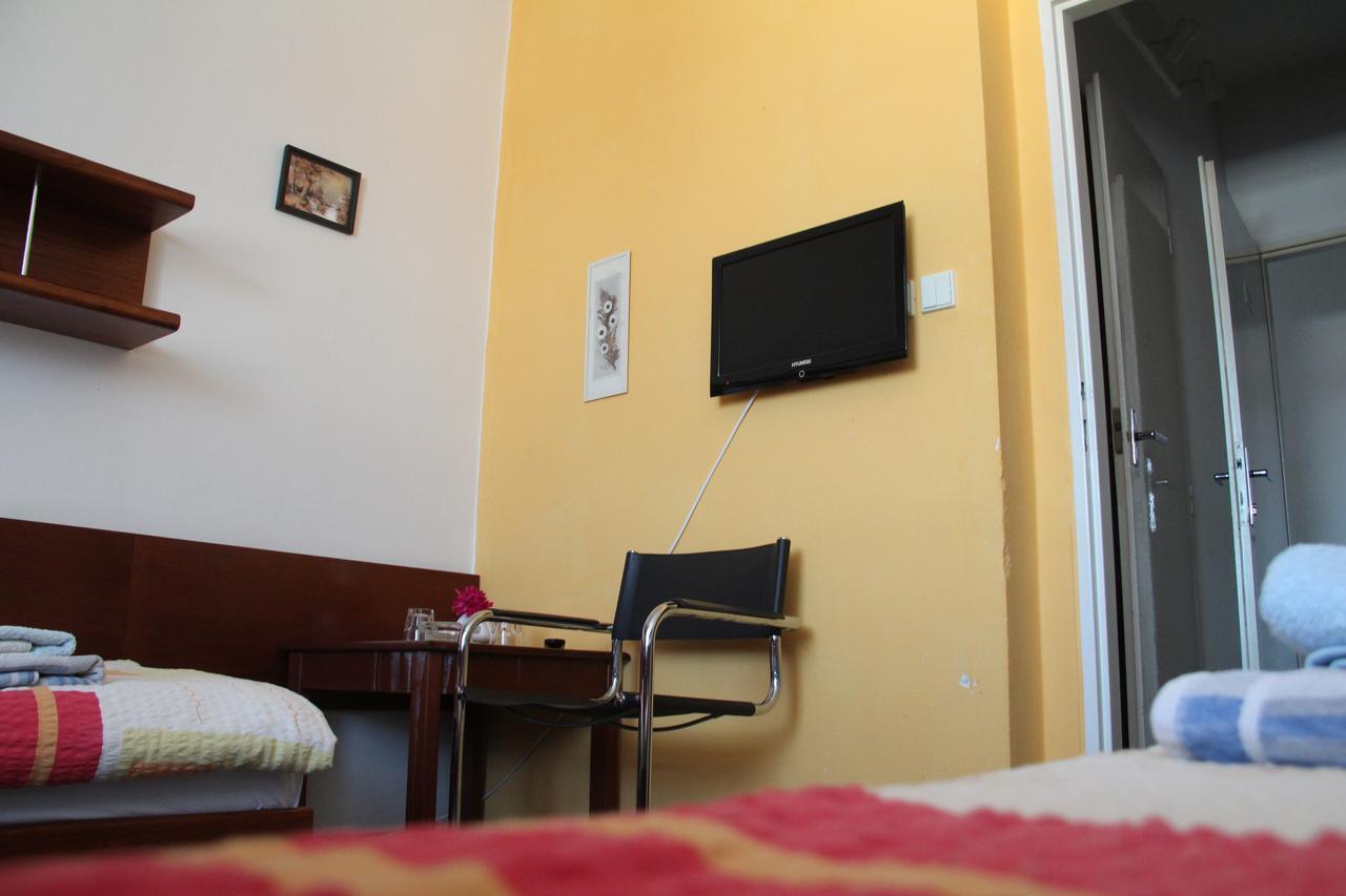 Hotel Rambousek Nové Město nad Metují Buitenkant foto